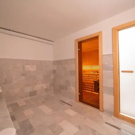 Luxury 4 Bedroom Villa Private Turkish Hamam&Sauna فيلة