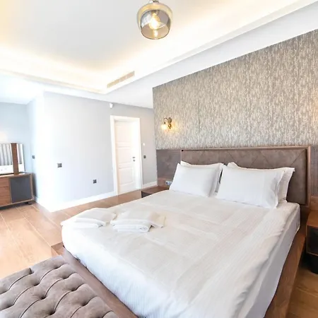 Luxury 4 Bedroom Villa Private Turkish Hamam&Sauna 빌라